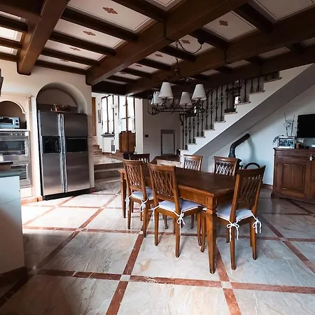 Elegant In-villa House With Pool And Garden Cortone